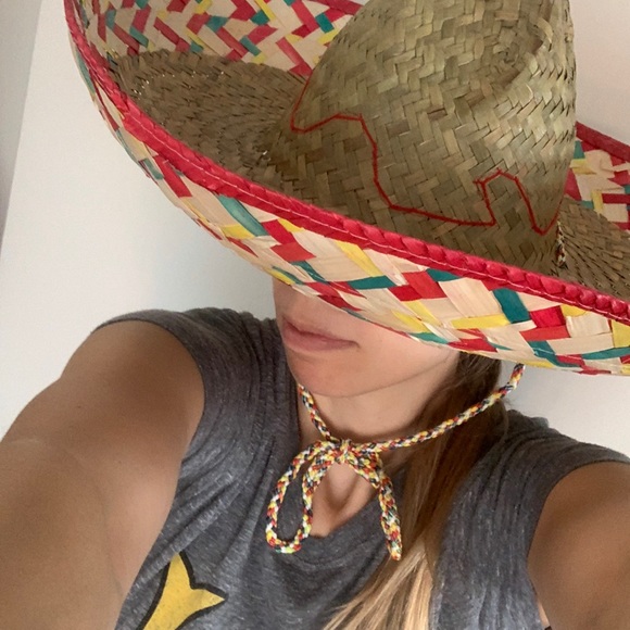 Set of 2 Sombreros (red) - Picture 5 of 5